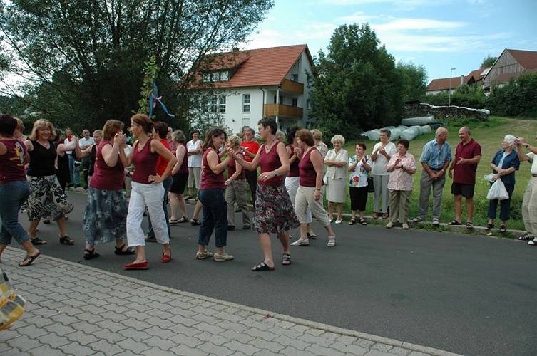 Kirchweihtanz der Flinken Finger
