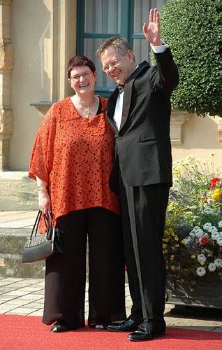 Kultus-Staatssekretär Karl Freller mit Ehefrau Monika